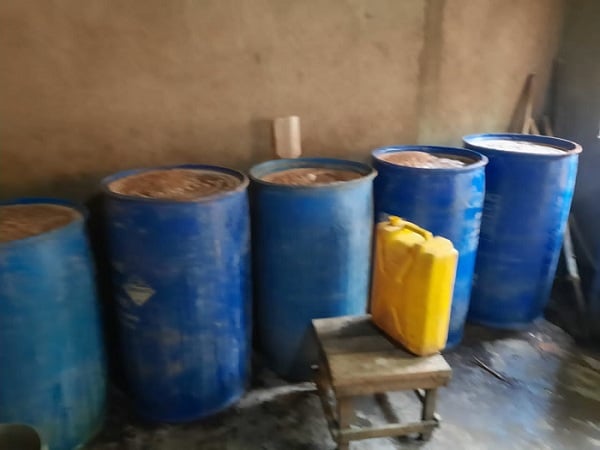 Izo nzoga zari mu ngunguru za pulasitiki n