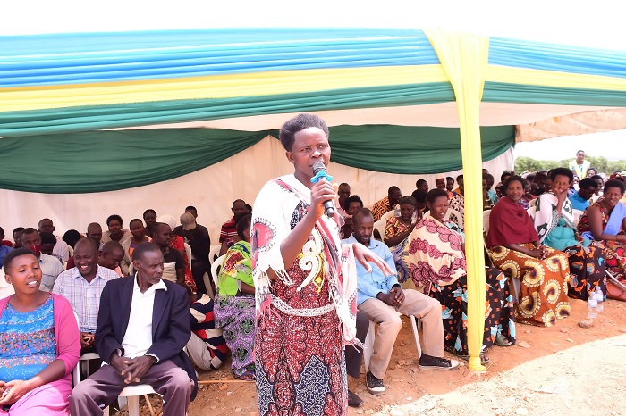 Mukamboneye Venantie ashimira ubuyobozi kumutuza heza