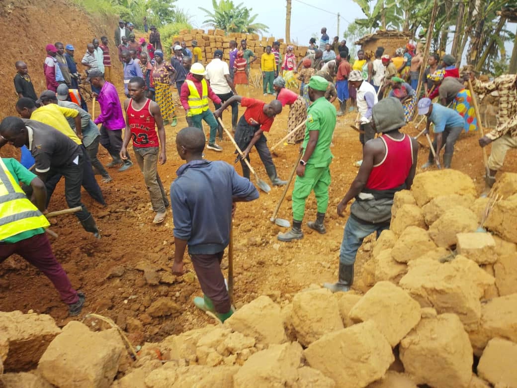 Abaturage baratanga umuganda