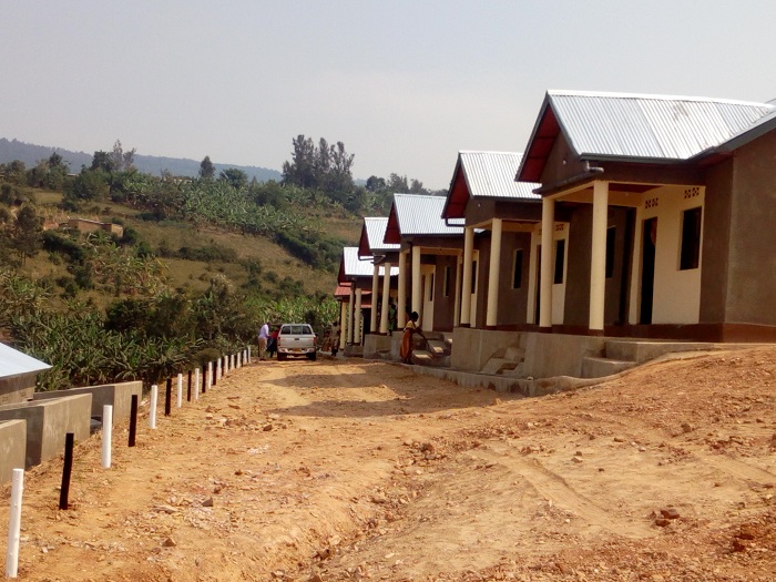 Inzu zo mu mudugudu wa Karembure