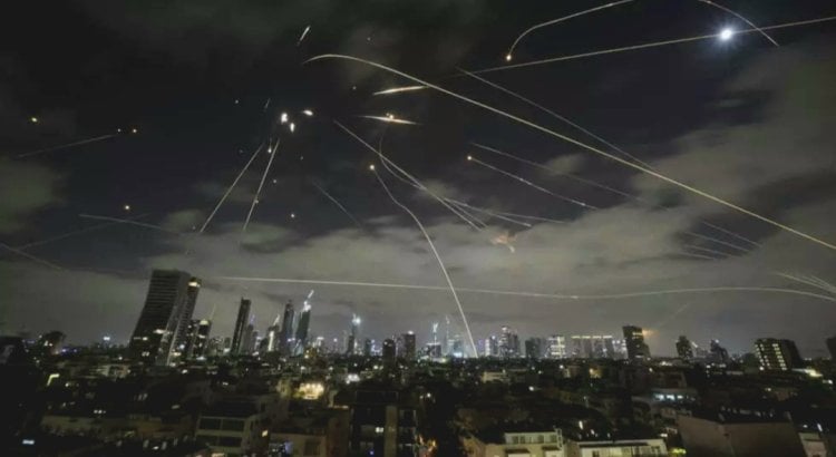 Hatanzwe agahenge k'intambara Israel irwanamo na Iran