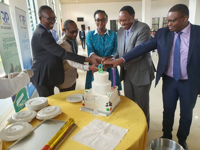 Bamwe mu bayobozi bitabiriye imurikabikorwa muri IPRC Musanze, hanizihizwa isabukuru y