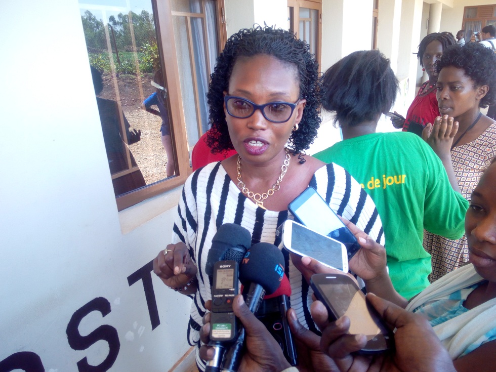 Irène Bagahirwa wa RBC, akangurira abantu kugira isuku yo mu kanwa kugira ngo birinde izindi ndwara