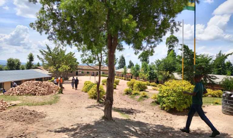 Muri GS Kagarama bakeneye ibyumba by