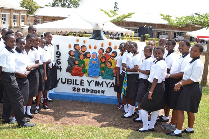 Abanyeshuri biga mu ishuri St Esprit bizihije isabukuru y'imyaka 50 rimaze rishinzwe.