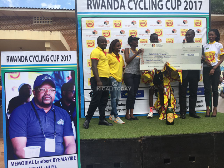 Isiganwa rya mbere rya Rwanda Cycling Cup ryitirirwe nyakwigendera Byemayire Lambert ryegukanywe na Nsengimana Jean Bosco.