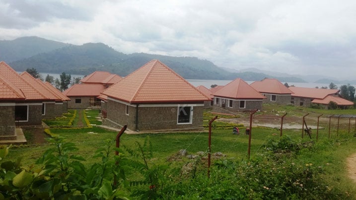 Iyi ni Hotel Beach Resort irimo kubakwa ku Kiyaga cya Burera kugira ngo na yo izajye yakira ba mukerarugendo bagana Akarere ka Burera.