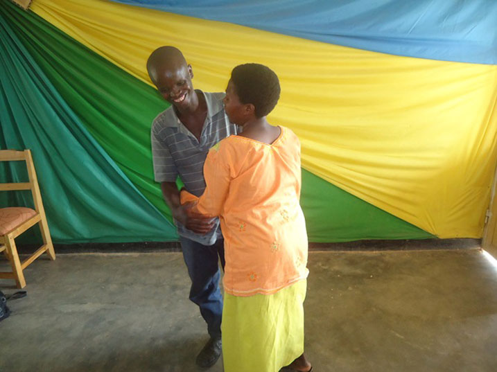 Iyi miryango yishimira ko isigaye ibanye neza.