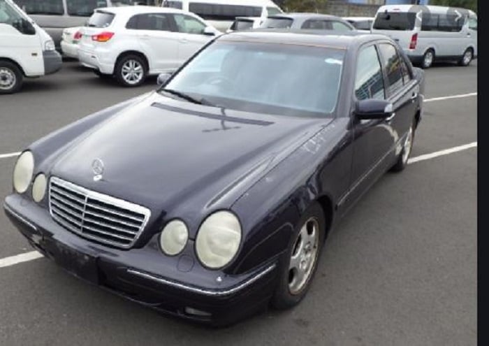 Iyi bayita Mercedes Benz 'Macoyine'