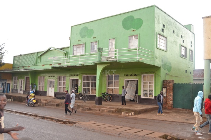 Iyi ni AL-ZAKWANI HOUSE, 'Etage' ya mbere yubatswe mu Mujyi wa Rwamagana.