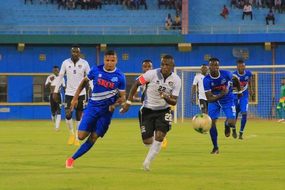 Guhangana kwa APR FC na Rayon Sports usanga biva mu kibuga bikajya no mu bafana kugeza no ku babana mu rugo nk