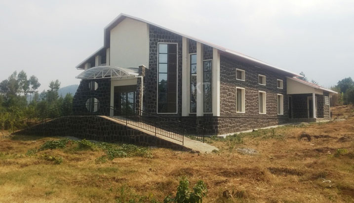 Burera Beach Resort Hotel ifite n'icyuma cyiza kizajya cyakira inama zitandukanye.