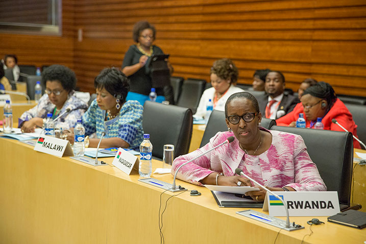 Jeannette Kagame yagaragaje uburyo umugore w'umunyarwandakazi yatekerejweho mu nzego zose.