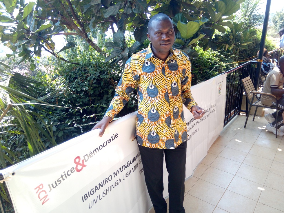 Jérôme Ishema avuga ko guhugura abunzi byatumye banoza akazi kabo