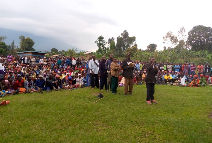 Abaturage bagaragaza ko kudahemberwa igihe amafaranga baba bakoreye bituma bahorana imitima itari hamwe