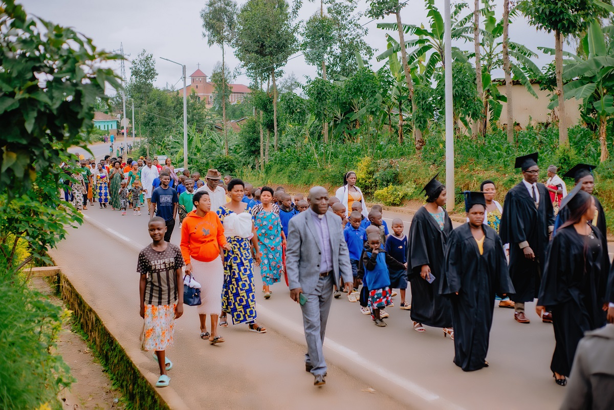 Abasezerewe ngo biteguye gufasha barumuna babo