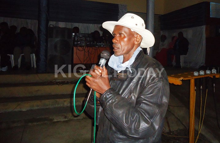 Juru ashimira Ndagijimana na Sinangumuryango ubutwari bukomeye bagize.