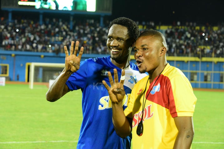 Davis Kasirye uzahora yibukwa n'abafana ba Rayon Sports, kubera ibitego bitatu muri 4-0 batsinze APR Fc uyu mwaka
