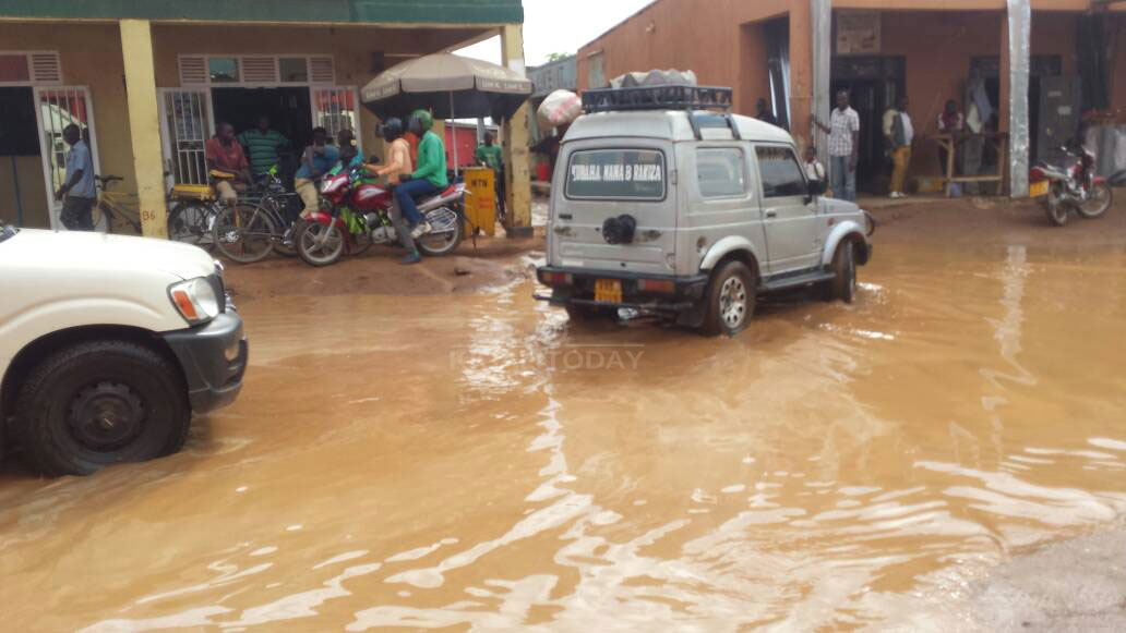 Imvura yaguye yateje umwuzure muri santere y'ubucuruzi ya Kabuga 