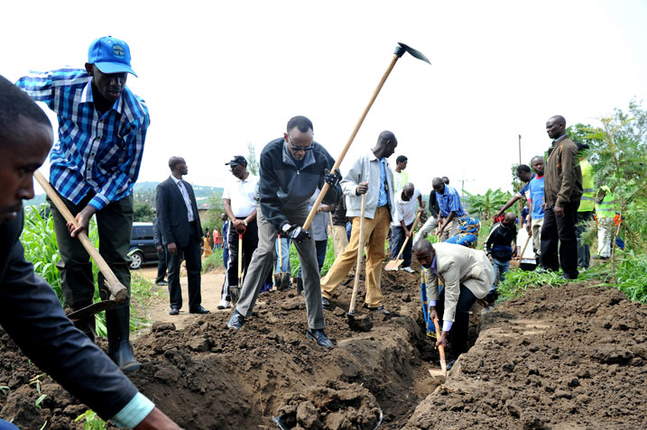 Perezida Kagame yifatanyije n