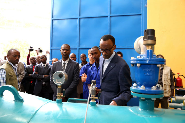 Mu rugendo yagiriye mu karere ka Nyabihu tariki 05/06/2014, Perezida Kagame yatashye urugomero rw'amashanyarazi rwa Giciye rutanga megatawi 4.