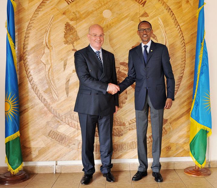 Perezida Kagame yakira komiseri w