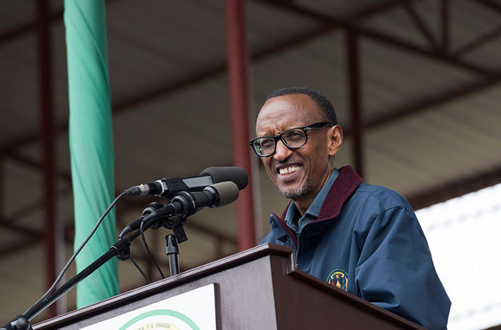 Perezida Kagame ngo ashaka ko Abanyarwanda bigira aho gutegereza ak'imuhana.