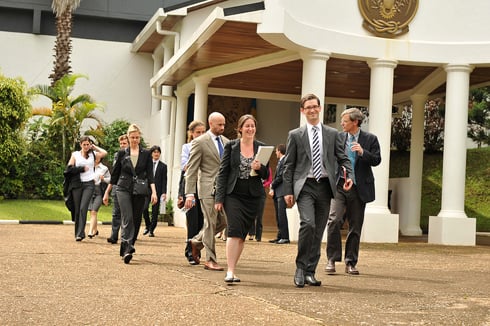 Abanyeshuri biga muri Stanford University basohotse mu biro bya Perezida Kagame.