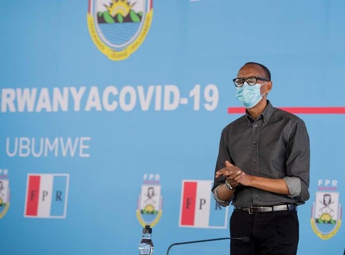 Perezida Kagame aha yari mu nama yaguye ya Komite Nyobozi y'Umuryango wa FPR Inkotanyi ku rwego rw'Igihugu yateranye muri Kamena 2020