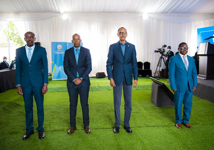 Perezida Kagame mu ifoto y