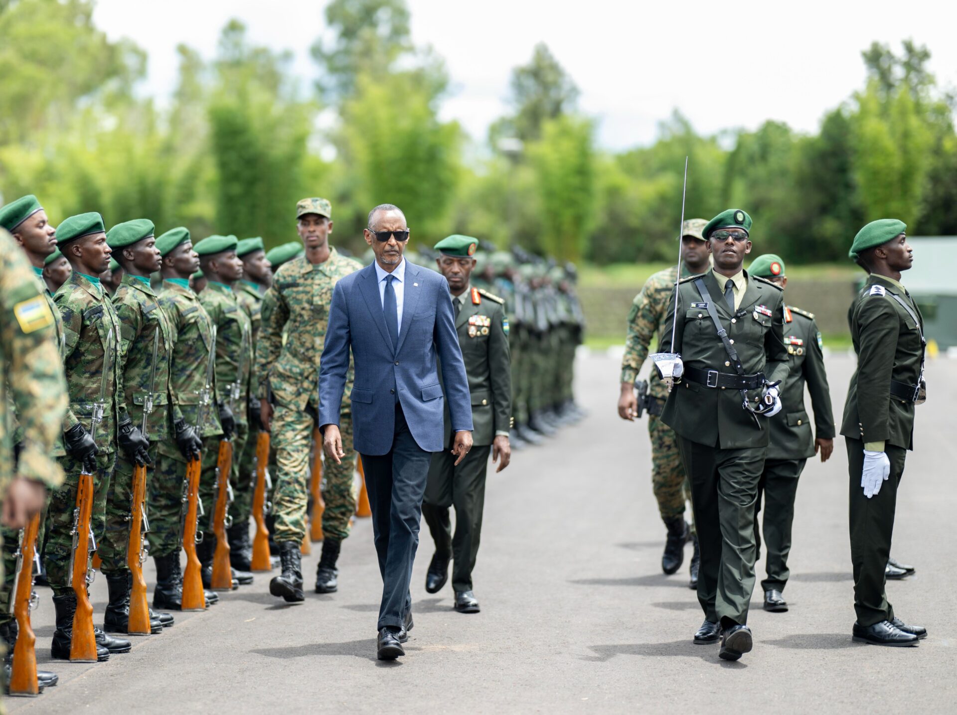 Perezida Kagame ashimirwa uruhare rwe mu kubaka ubushobozi bw'Igisirikare cy'u Rwanda