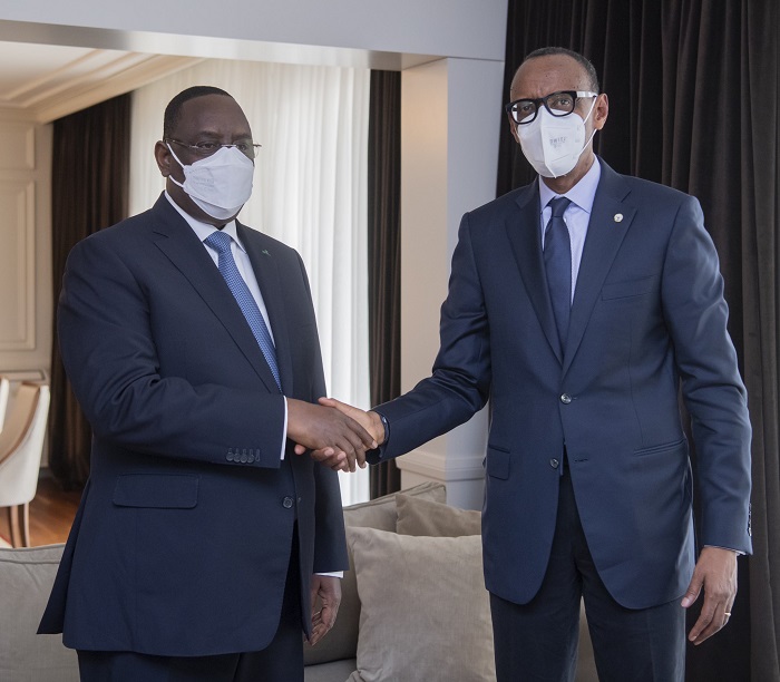 Perezida Kagame yakiriwe na mugenzi we Macky Sall uyobora Senegal
