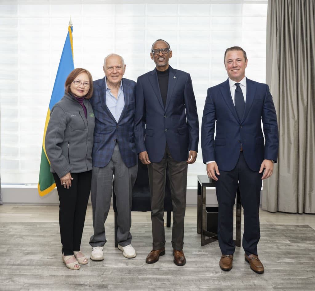 Perezida Kagame n'abayobozi ba Segal Family Foundation bagiranye ibiganiro byabereye i New York muri Amerika