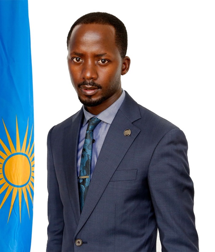 Kamanzi Ernest wahoze ari Depite nawe yirukanywe kubera ubusinzi