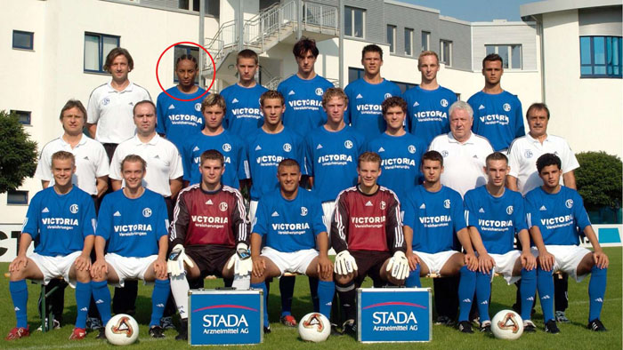 Hiannick Kamba (uriho akaziga) yahoze akina mu ikipe ya Schalke y