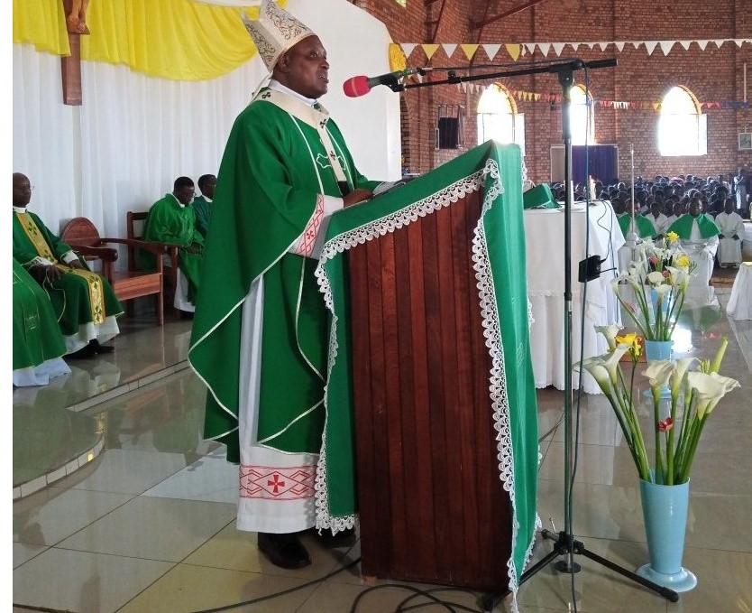 Cardinal Kambanda aturira igitambo cya misa abarwayi