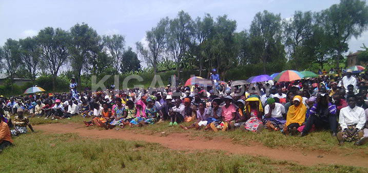 Abaturage b'Umudugudu wa Nyirabihanya bitabiriye.