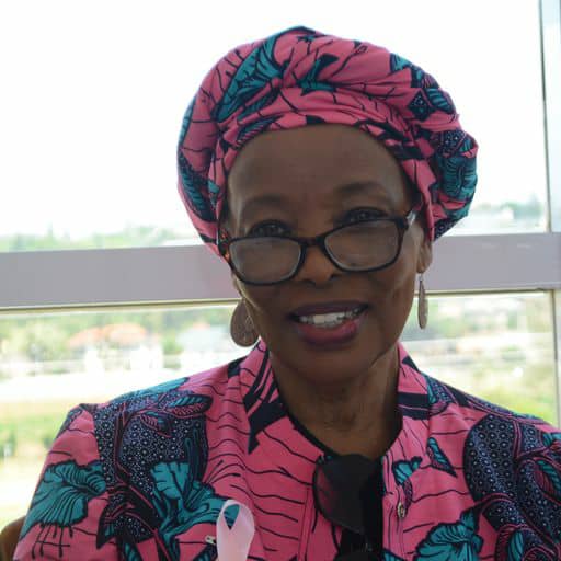 Umwe mu barwaye kanseri y'ibere akayifatirana akibona ibimenyetso byayo, aravurwa arakira