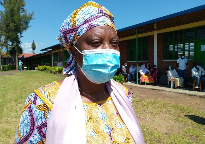 Kanyange Mariya yongeye kugirirwa icyizere n'abaturage bamutorera kuba Umukuru w'Umudugudu wa Rukoro