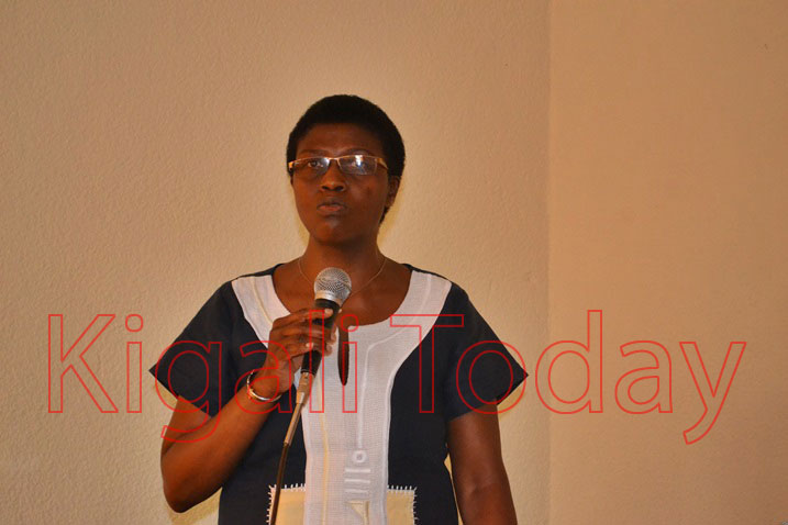 Kanzayire asaba abaturage n
