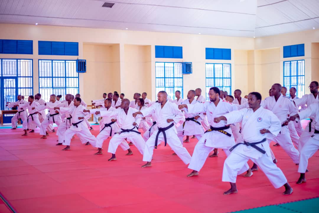 Karate ni umukino ufasha umuntu kugira ubuzima bwiza