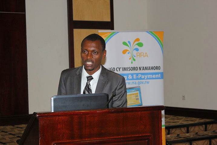 Kayigi yatangaje ko hakiri intambwe nini abasora bakwiye gutera kugira ngo u Rwanda rubashe kwihaza ku ngengo y