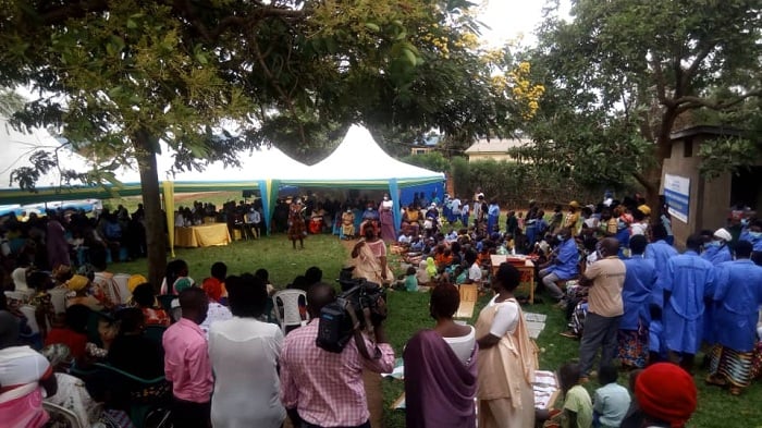 Akarere kiyemeje kwigisha no gukurikirana abana n'ababyeyi