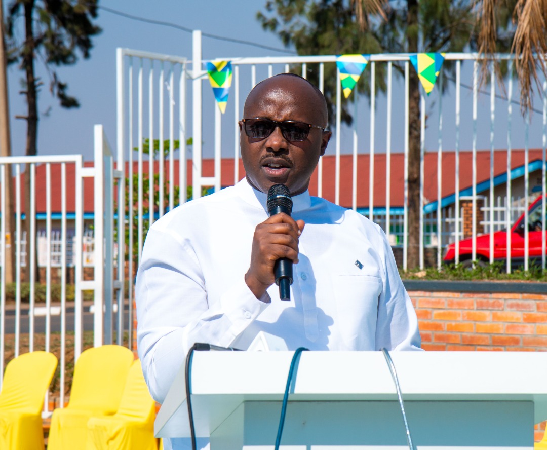 Umuyobozi w'Umujyi wa Kigali, Pudence Rubingisa, avuga ko iyi gahunda izanakomeza no mu yindi minsi itari ikiruhuko