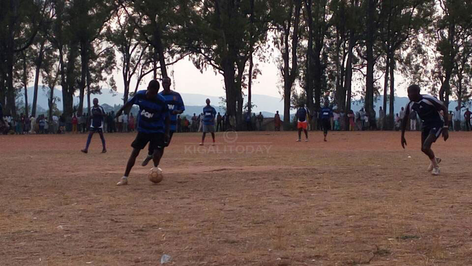 Aha bari bari mu marushanwa yitwa "Tora Neza Tournament" 