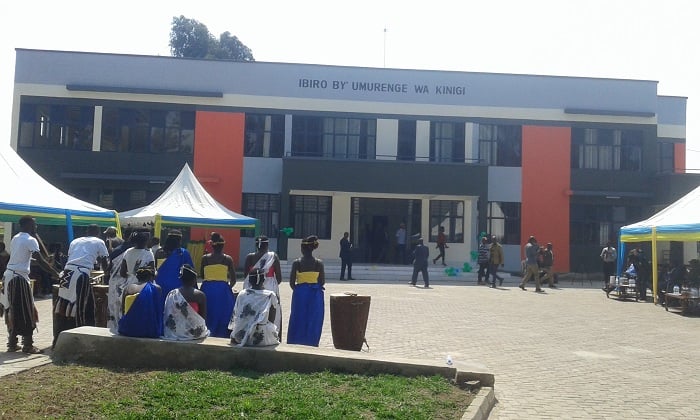 Byari ibirori ubwo hatahwaga ibyo biro bishya by
