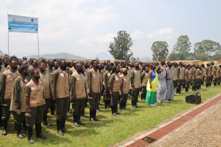 Ubwo abatozwa binjizwaga mu Ntore
