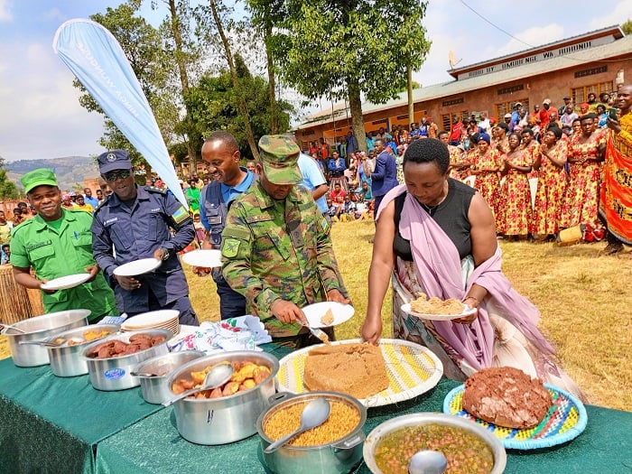 Basangiye amafunguro atetse mu buryo bwa gakondo