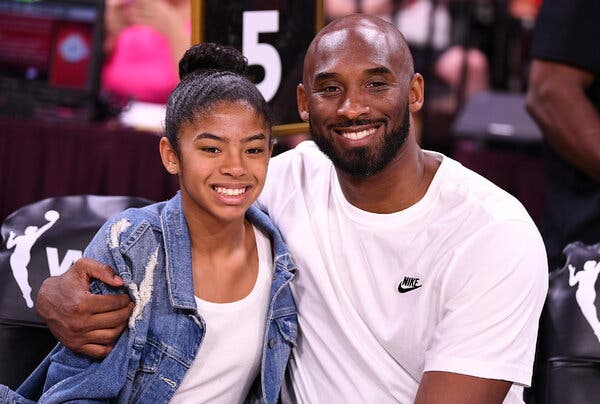 Kobe Bryant n‘umukobwa we Gianna bari mu bantu icyenda baguye mu mpanuka y