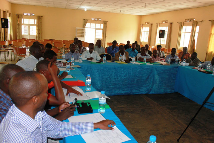 Abayobozi b'imirenge bitabiriye amahugurwa ku burenganzira bwa muntu.